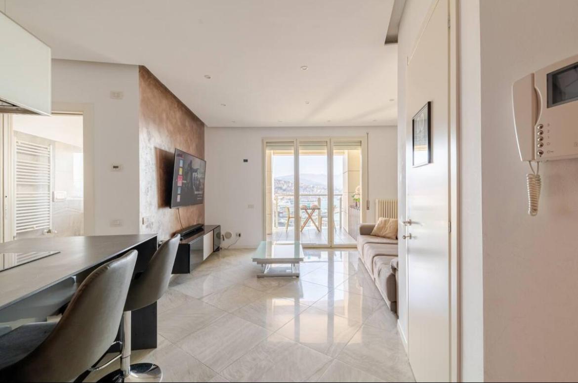 5 Stars Apart Sea View Génova Exterior foto